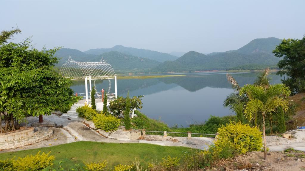 Phloenlom Chomdao Hotel Ban Kha Luaran gambar